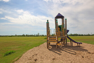 Northland Apartments in Warroad, MN - Building Photo - Building Photo