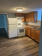 501 W Columbia Ter, Unit Unit 3 in Peoria, IL - Building Photo - Building Photo
