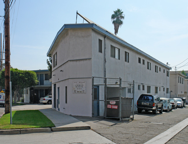 National-10300 in Los Angeles, CA - Building Photo - Building Photo