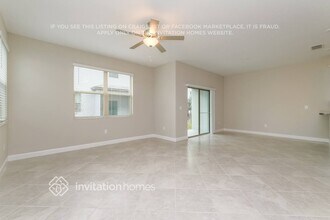 2894 Coach Manors Way in New Port Richey, FL - Building Photo - Building Photo