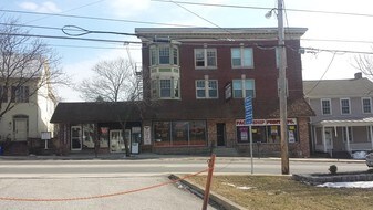 Kings Court in Shippensburg, PA - Building Photo