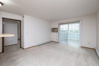 Prairie Sky Apartments in Moorhead, MN - Foto de edificio - Interior Photo