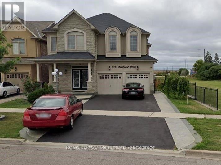 136 Sunforest Dr in Brampton, ON - Building Photo