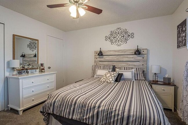 540-529 29 Rd in Grand Junction, CO - Foto de edificio - Building Photo