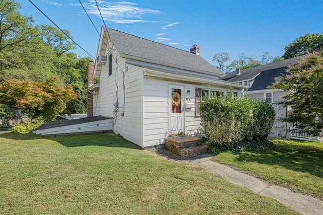 property at 3247 Albany Post Rd