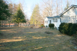 1919 Old South Carolina Ave in Hendersonville, NC - Building Photo - Building Photo