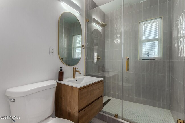 829 W Mitchell Dr in Phoenix, AZ - Building Photo - Building Photo