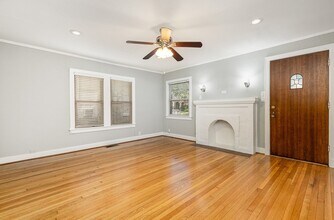 5924 La Vista Dr in Dallas, TX - Foto de edificio - Building Photo