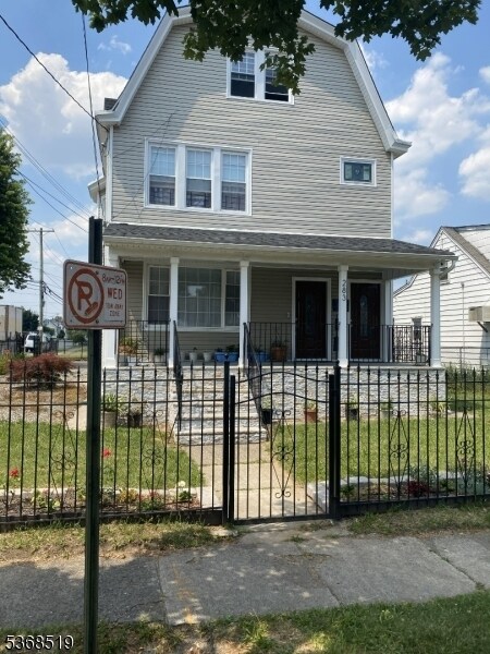 281-283 Buffalo Ave in Paterson, NJ - Building Photo