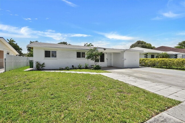 property at 814 NE 4th St