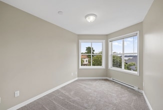 650 Prideaux St in Nanaimo, BC - Building Photo - Building Photo