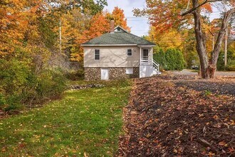 147 Doyle Rd in Holden, MA - Foto de edificio - Building Photo