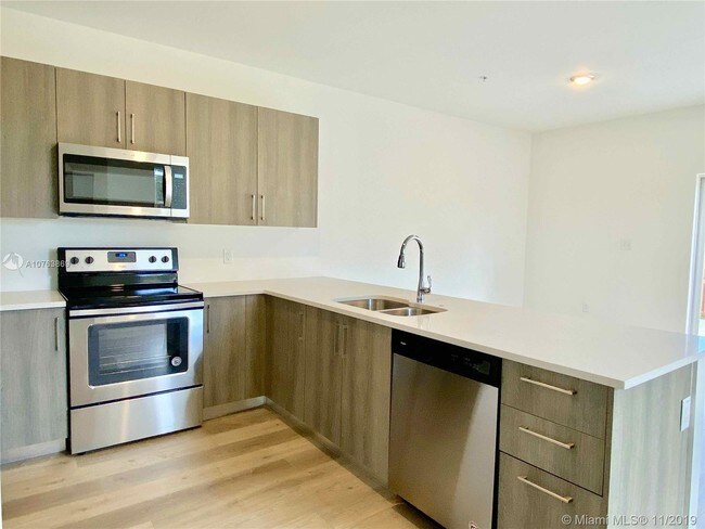 171 NW 158th St-Unit -3 in Miami, FL - Foto de edificio - Building Photo