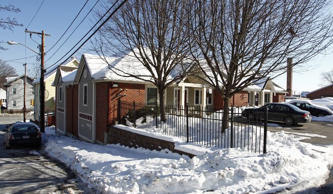 3-5 Rawlins St in Salem, MA - Foto de edificio - Building Photo