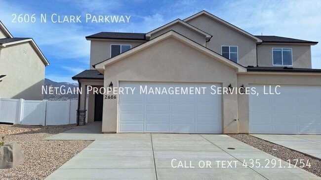 property at 2606 N Clark Pkwy