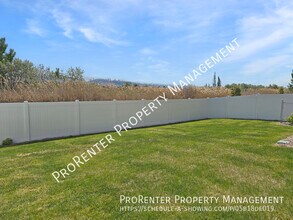 3111 S Edgewater Cv in Syracuse, UT - Building Photo - Building Photo