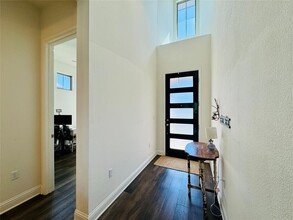 12813 Gandia Dr in Austin, TX - Building Photo - Building Photo