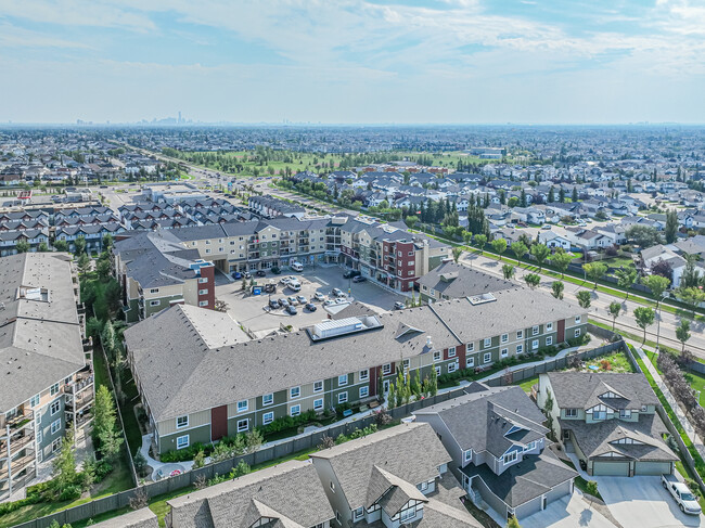 Chateau At Schonsee Square in Edmonton, AB - Building Photo - Building Photo