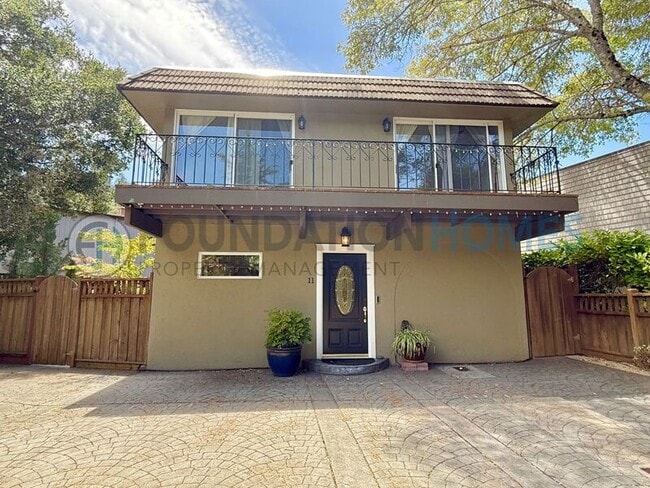 property at 11 Glen Dr