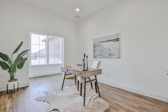 10702 Juneau Ave in Lubbock, TX - Building Photo - Building Photo