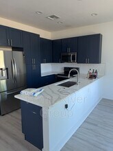 8707 Palm Ranches Pl in Tampa, FL - Building Photo - Building Photo