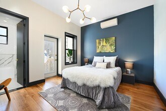 7 St Pauls Ave in Jersey City, NJ - Building Photo - Building Photo