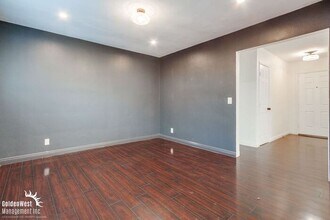 1925 Kingston Dr in Escondido, CA - Building Photo - Building Photo