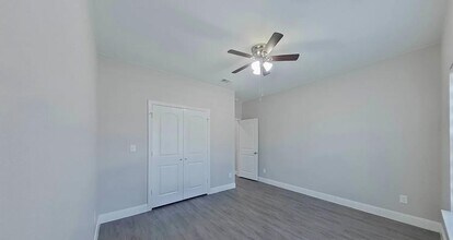 1900 Carrington Dr in Glenn Heights, TX - Building Photo - Building Photo