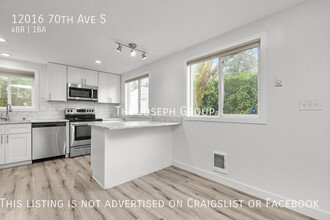 12016 70th Ave S in Seattle, WA - Building Photo - Building Photo