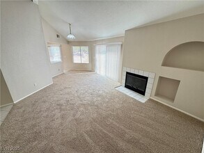 7273 Vista Bonita Dr in Las Vegas, NV - Building Photo - Building Photo