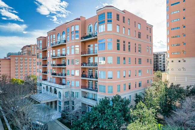 Plaza I at Turtle Creek in Dallas, TX - Foto de edificio - Building Photo