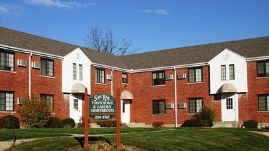 Huntley Ridge in Kettering, OH - Building Photo - Building Photo