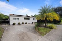 1417 Plunkett St in Hollywood, FL - Building Photo - Building Photo