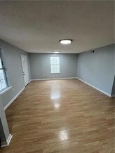8812 Apple St in New Orleans, LA - Foto de edificio - Building Photo