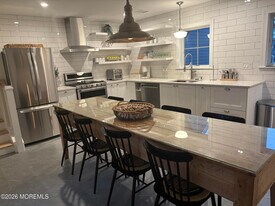 802 7th Ave in Sea Girt, NJ - Building Photo