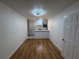 195 Madrona St, Unit A in Chula Vista, CA - Building Photo