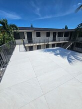 Plaza Gardenia Apartments in Hialeah, FL - Building Photo - Building Photo