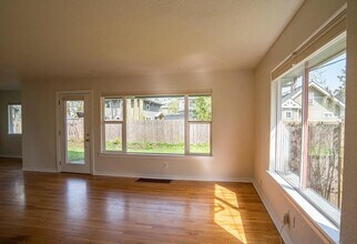 4540 NE 20th Ave, Unit 4540 in Portland, OR - Foto de edificio - Building Photo