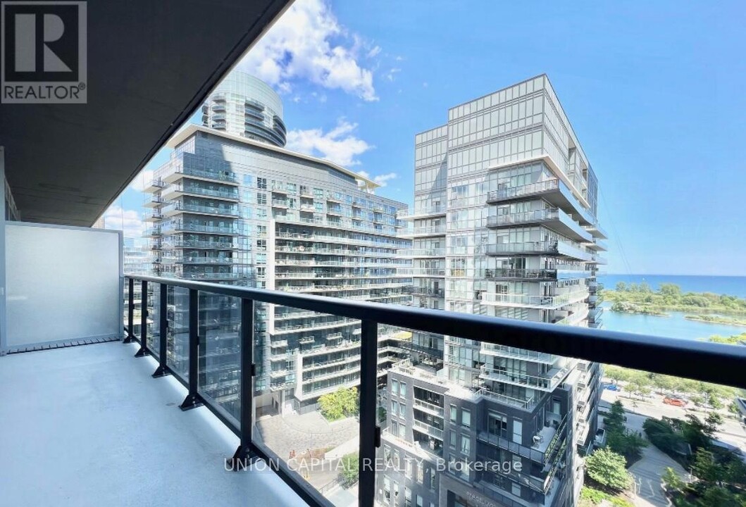 56-1456 Annie Craig Dr in Toronto, ON - Building Photo