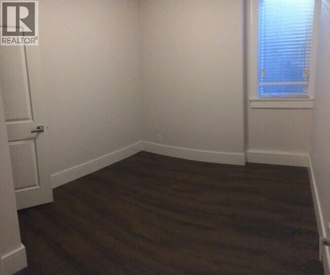 6321 Palace Pl in Burnaby, BC - Building Photo - Building Photo