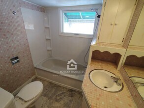 140 W 16th St in Anderson, IN - Foto de edificio - Building Photo