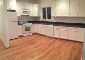 43 South St in Waltham, MA - Building Photo