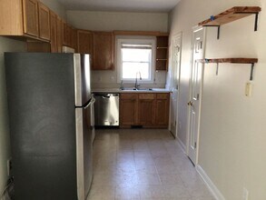 504 E Maple Ave in Holly Springs, NC - Building Photo - Building Photo
