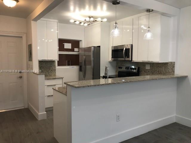 property at 120 Royal Palm Rd