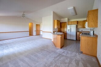 645 E Bogie Dr in Post Falls, ID - Building Photo - Building Photo