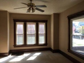 142 Broad Ave NW in Canton, OH - Building Photo - Building Photo