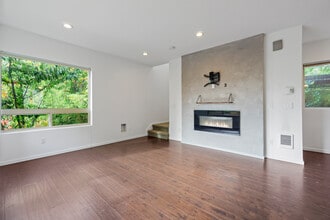 2010 S Judkins St in Seattle, WA - Building Photo - Building Photo