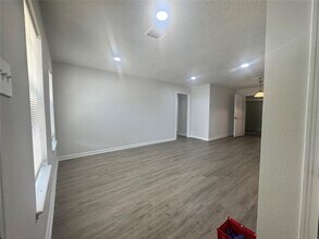 4914 Enyart St in Houston, TX - Building Photo - Building Photo