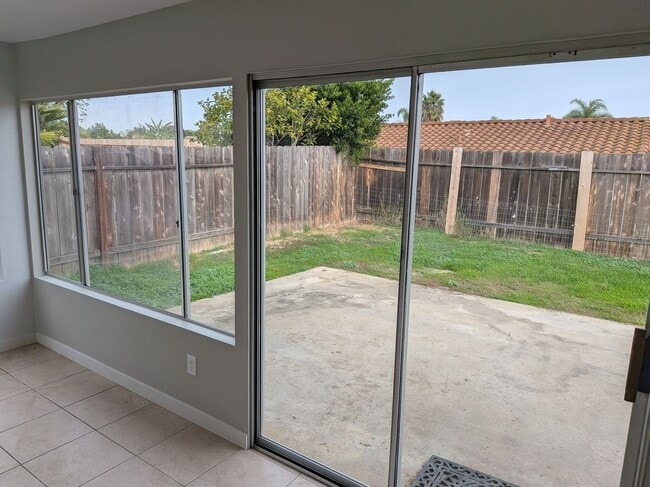 10437 Cheviot Ct in San Diego, CA - Building Photo - Building Photo