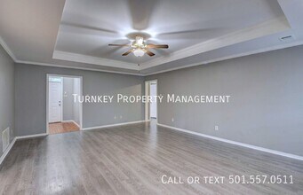12005 Cherry Laurel Dr in Little Rock, AR - Building Photo - Building Photo
